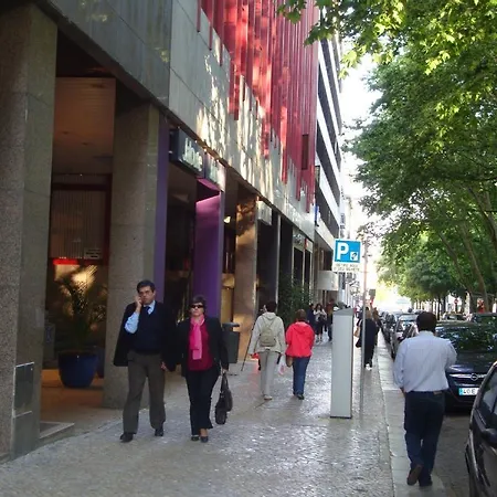 Luxury Apartment In City Centre - Avenida Da Liberdade Lisbon Room photo