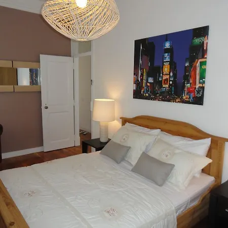 Luxury Apartment In City Centre - Avenida Da Liberdade Lisbon Room photo